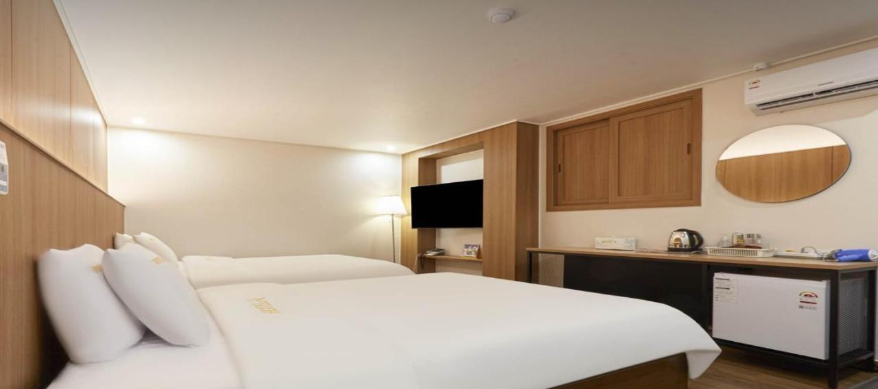 Hotel Q Chuncheon Εξωτερικό φωτογραφία